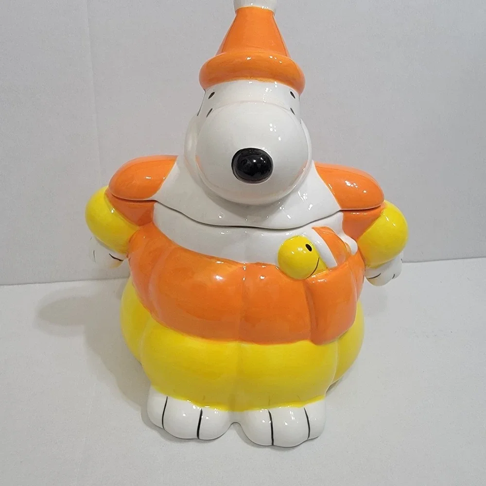 Peanuts Snoopy Puffer Jacket‎ Cookie Jar Halloween Candy Corn Canister Woodstock